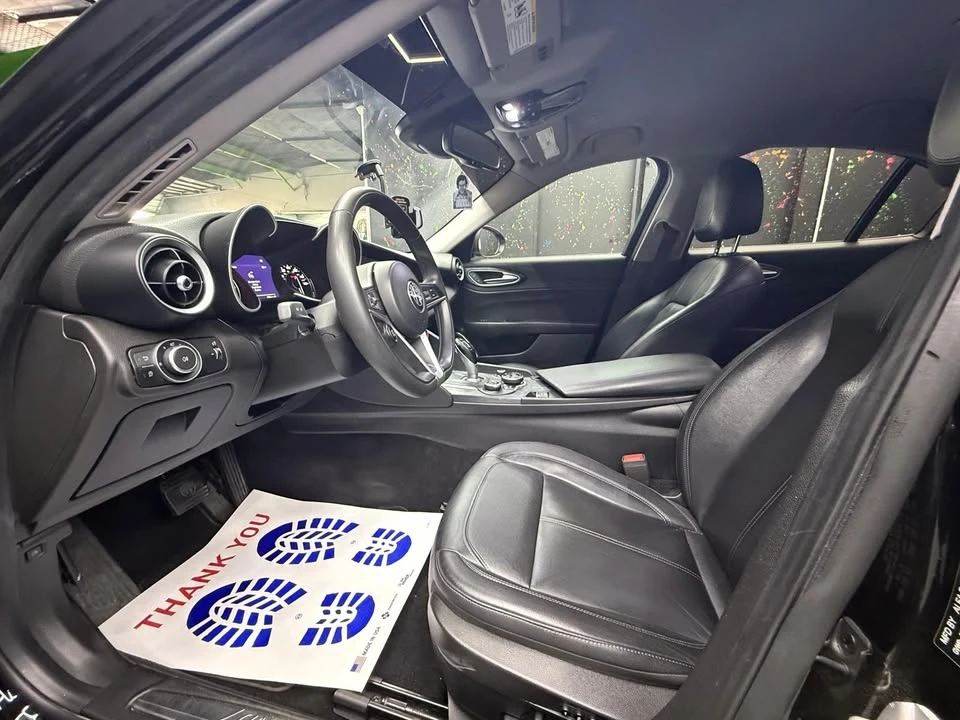 2019 Alfa Romeo Giulia - Image 9 of 15
