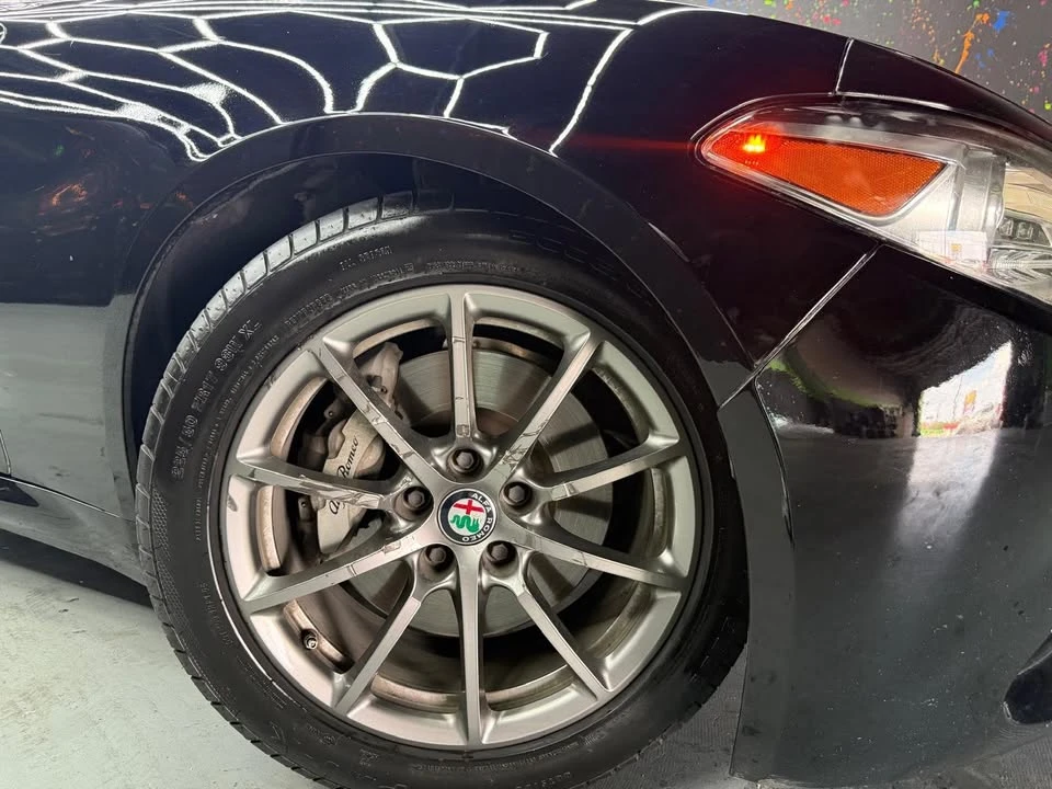 2019 Alfa Romeo Giulia - Image 3 of 15