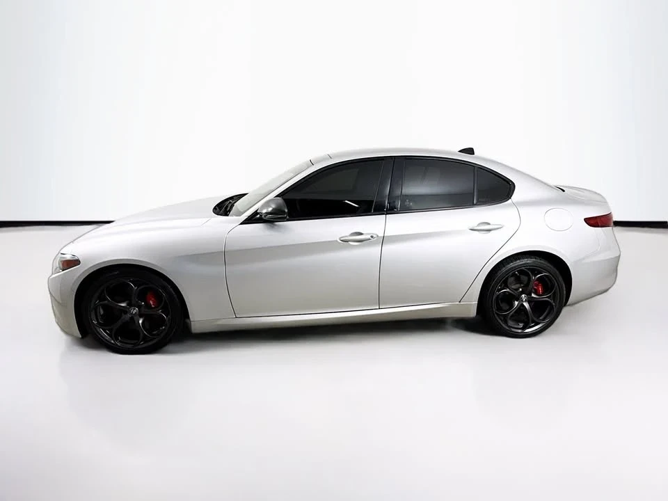 2019 Alfa Romeo Giulia - Image 4 of 19
