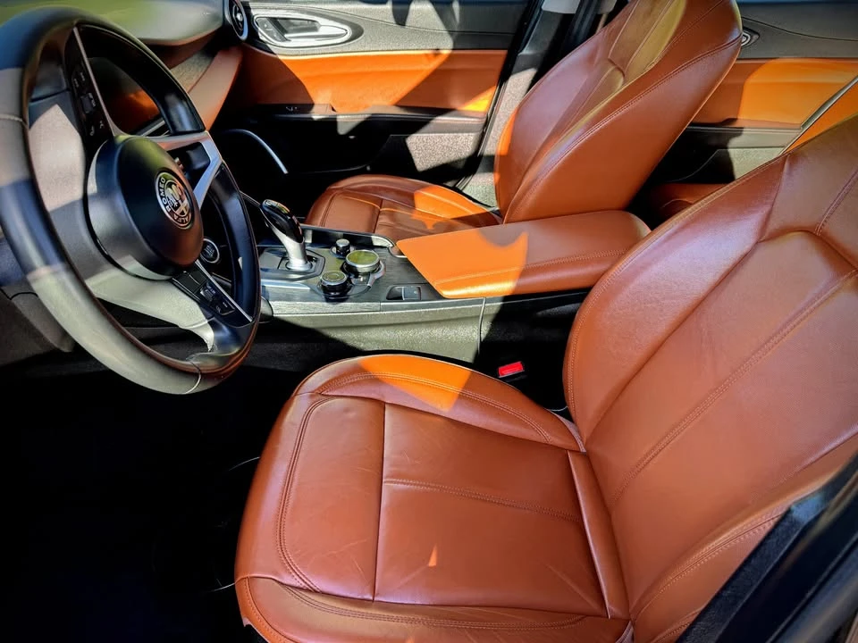 2019 Alfa Romeo Giulia - Image 11 of 17