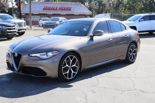2019 Alfa Romeo Giulia - Image 2 of 19