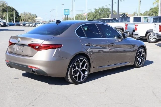 2019 Alfa Romeo Giulia - Image 6 of 19