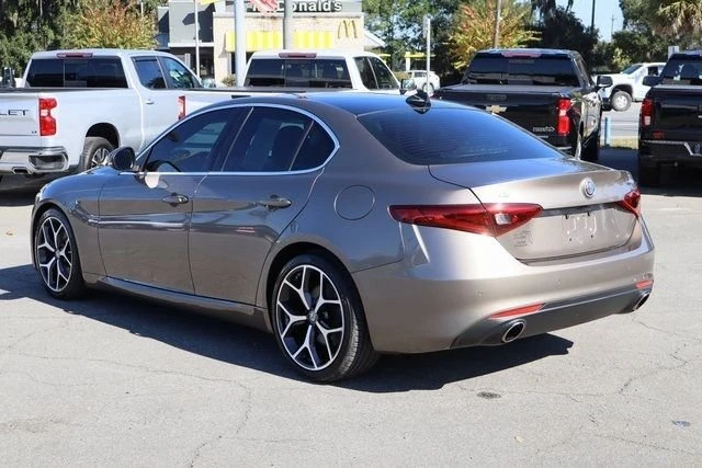 2019 Alfa Romeo Giulia - Image 4 of 19