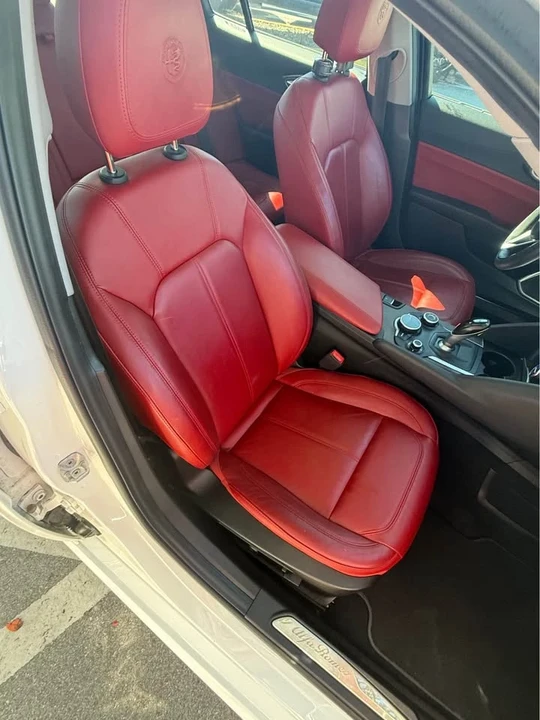 2019 Alfa Romeo Giulia - Image 9 of 13