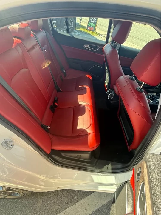 2019 Alfa Romeo Giulia - Image 11 of 13