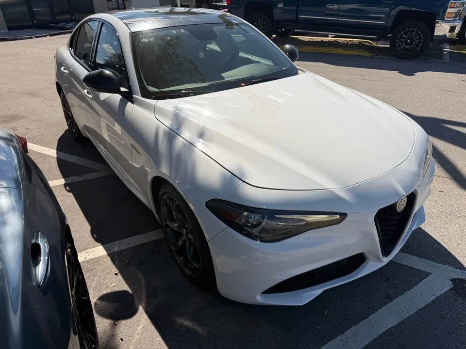 2019 Alfa Romeo Giulia - Image 4 of 13