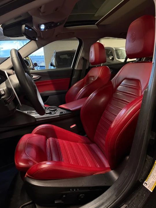 2019 Alfa Romeo Giulia - Image 7 of 9