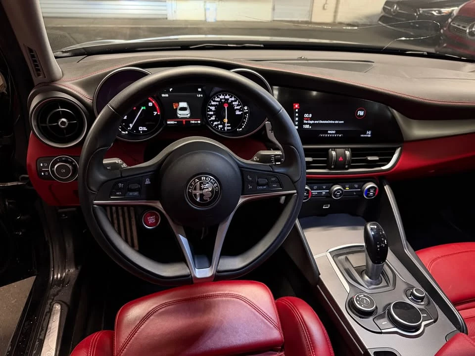 2019 Alfa Romeo Giulia - Image 6 of 9