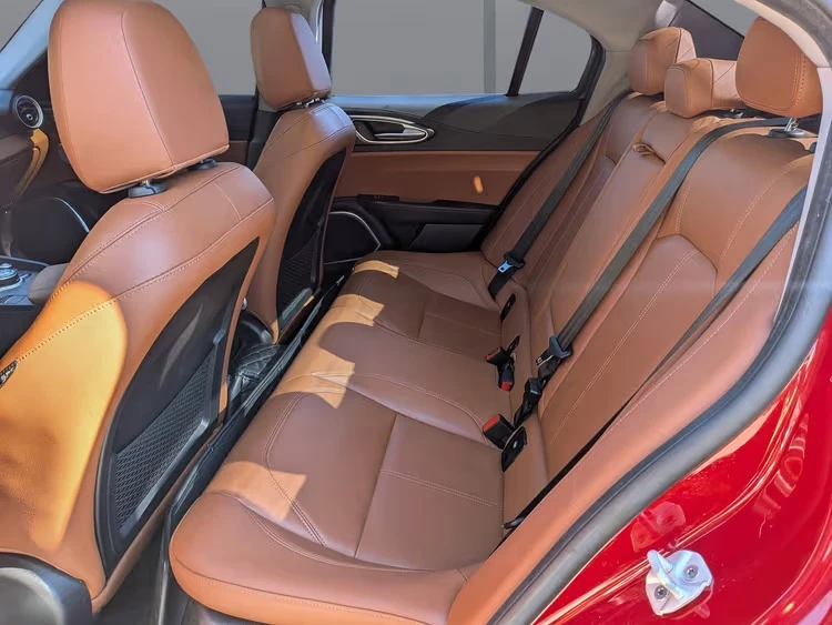 2019 Alfa Romeo Giulia - Image 11 of 12