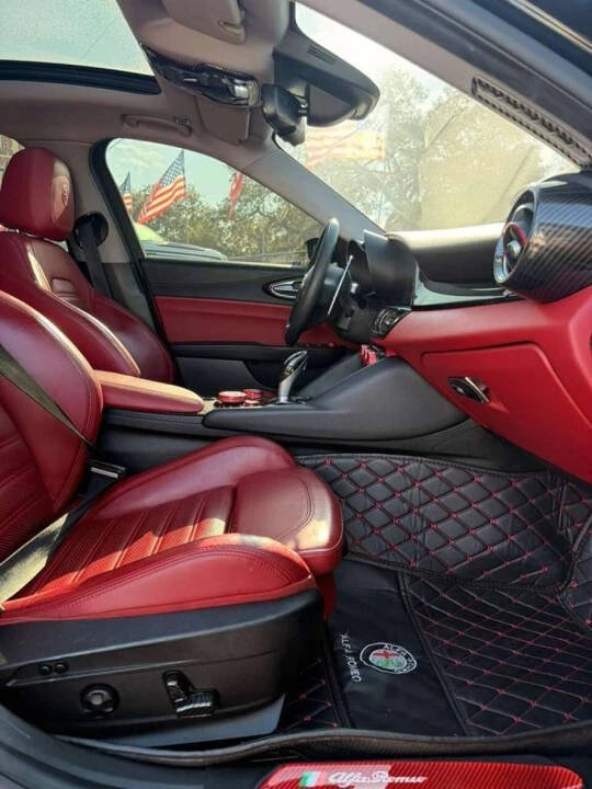 2019 Alfa Romeo Giulia - Image 12 of 20
