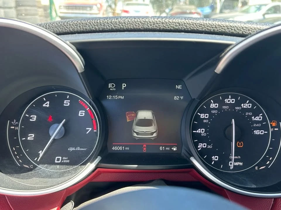 2019 Alfa Romeo Giulia - Image 18 of 19