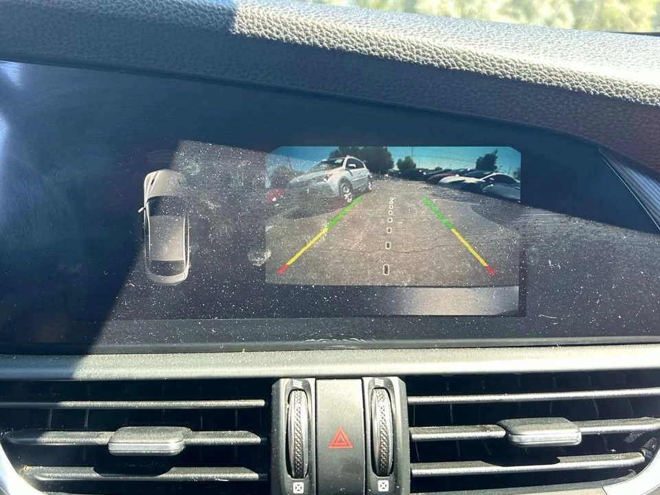 2019 Alfa Romeo Giulia - Image 17 of 19