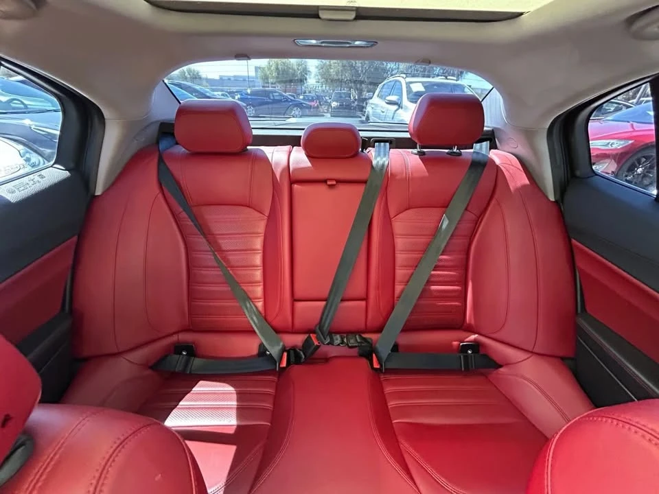 2019 Alfa Romeo Giulia - Image 15 of 19