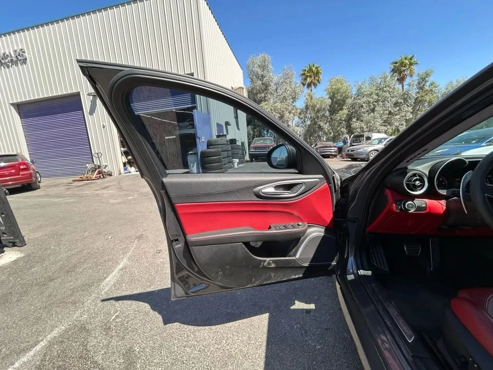 2019 Alfa Romeo Giulia - Image 7 of 19