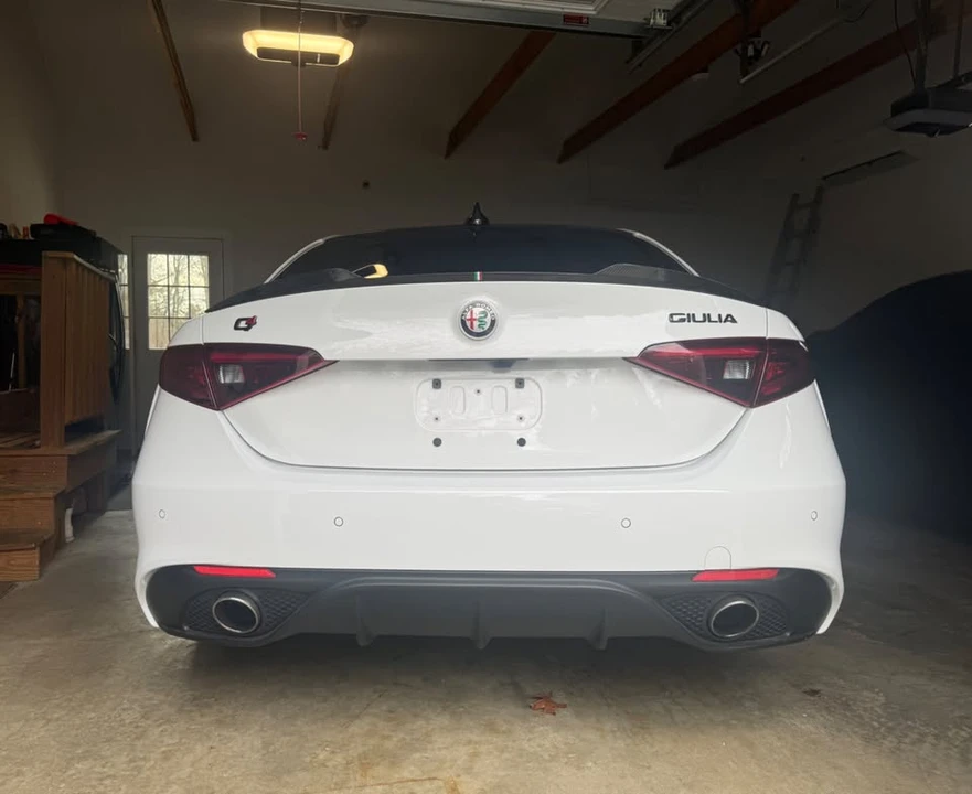 2019 Alfa Romeo Giulia - Image 5 of 18