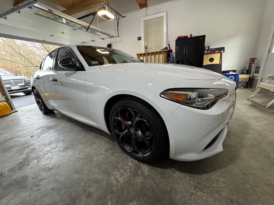 2019 Alfa Romeo Giulia - Image 2 of 18