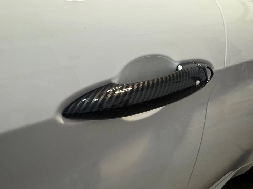 2019 Alfa Romeo Giulia - Image 16 of 18