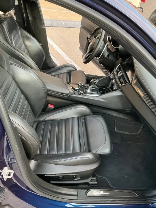 2019 Alfa Romeo Giulia - Image 9 of 11