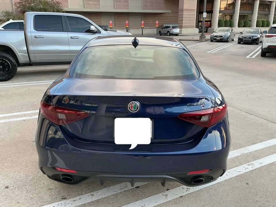 2019 Alfa Romeo Giulia - Image 11 of 11