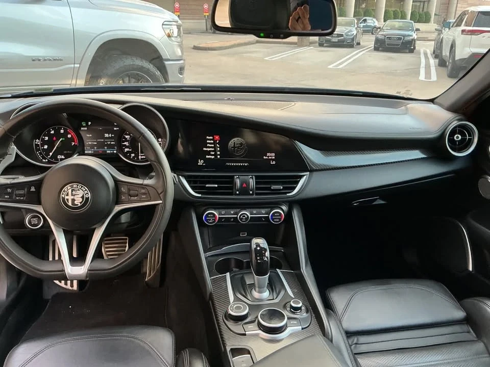 2019 Alfa Romeo Giulia - Image 3 of 11