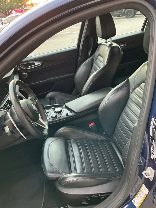 2019 Alfa Romeo Giulia - Image 10 of 11