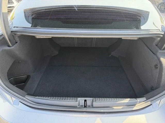 2019 Alfa Romeo Giulia - Image 6 of 17