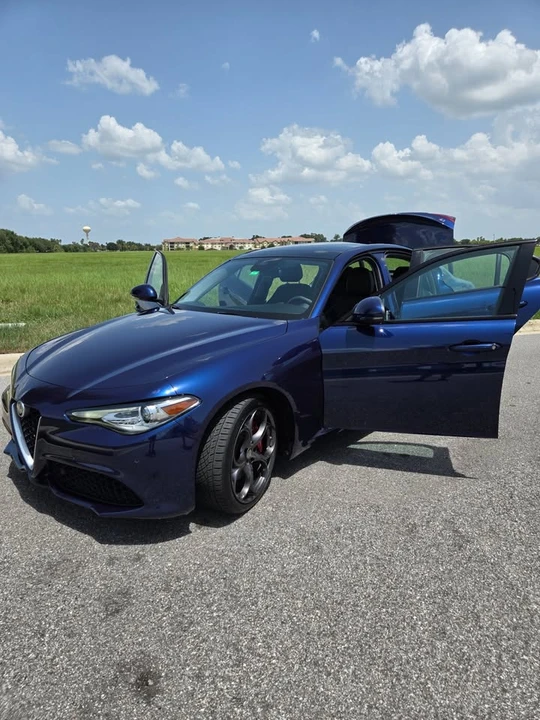 2019 Alfa Romeo Giulia - Image 8 of 20