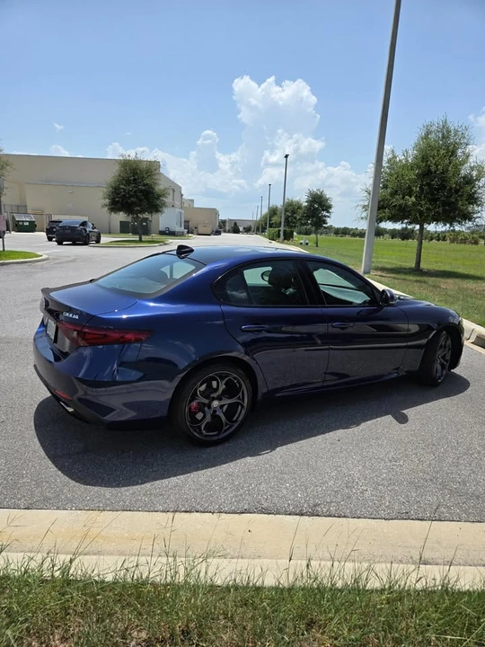 2019 Alfa Romeo Giulia - Image 6 of 20