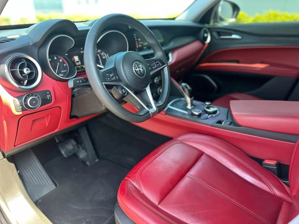 2019 Alfa Romeo Stelvio - Image 13 of 14