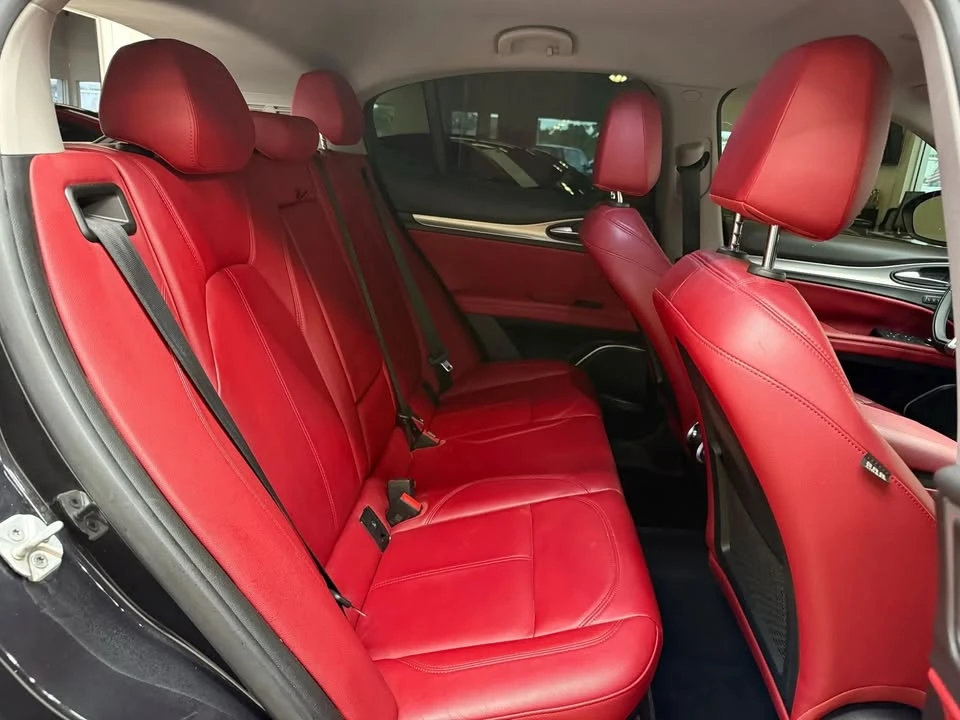 2019 Alfa Romeo Stelvio - Image 18 of 20