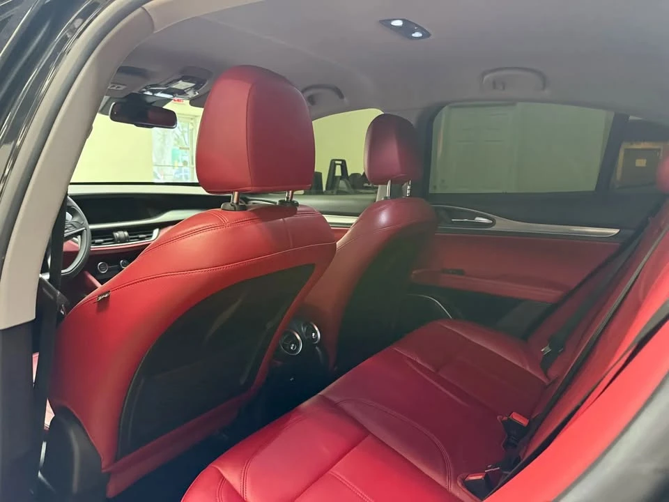 2019 Alfa Romeo Stelvio - Image 16 of 20
