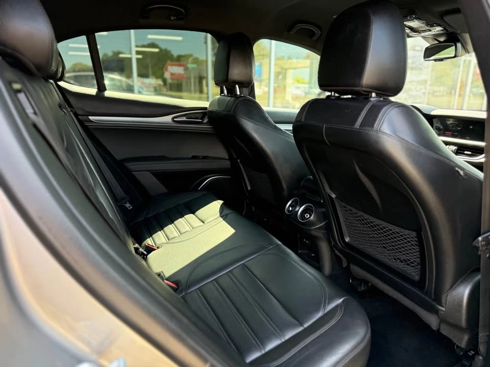 2019 Alfa Romeo Stelvio - Image 12 of 19