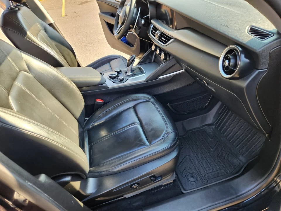 2019 Alfa Romeo Stelvio - Image 9 of 17