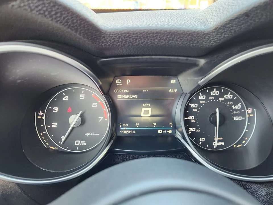 2019 Alfa Romeo Stelvio - Image 16 of 17