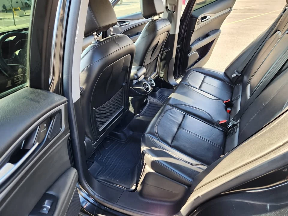 2019 Alfa Romeo Stelvio - Image 11 of 17