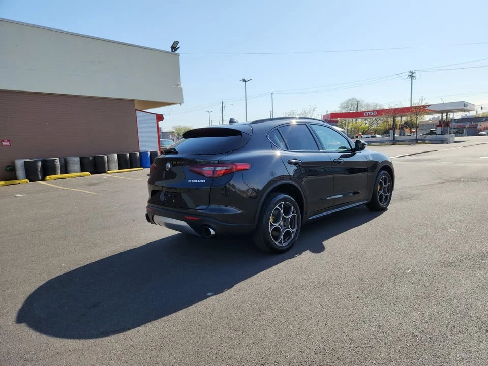 2019 Alfa Romeo Stelvio - Image 5 of 17