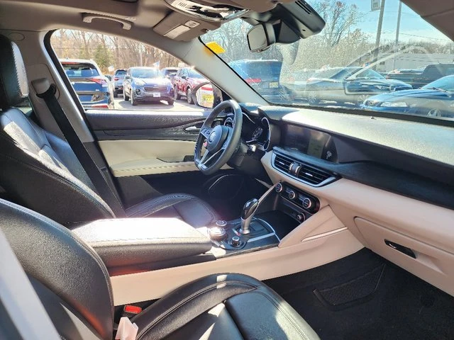 2019 Alfa Romeo Stelvio - Image 10 of 20