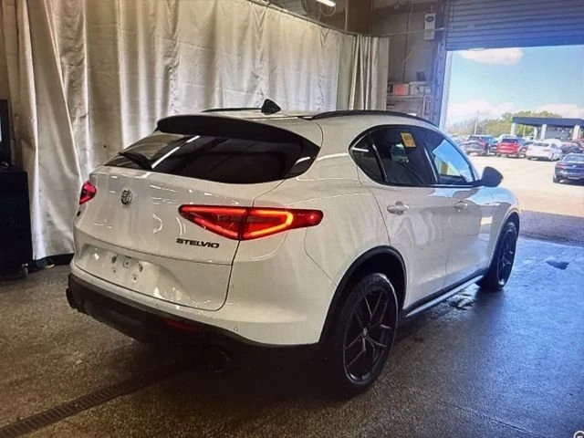 2019 Alfa Romeo Stelvio - Image 4 of 5