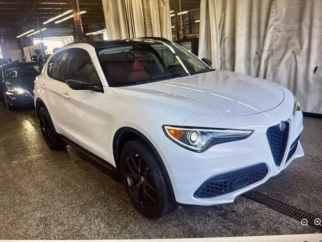 2019 Alfa Romeo Stelvio - Image 5 of 5