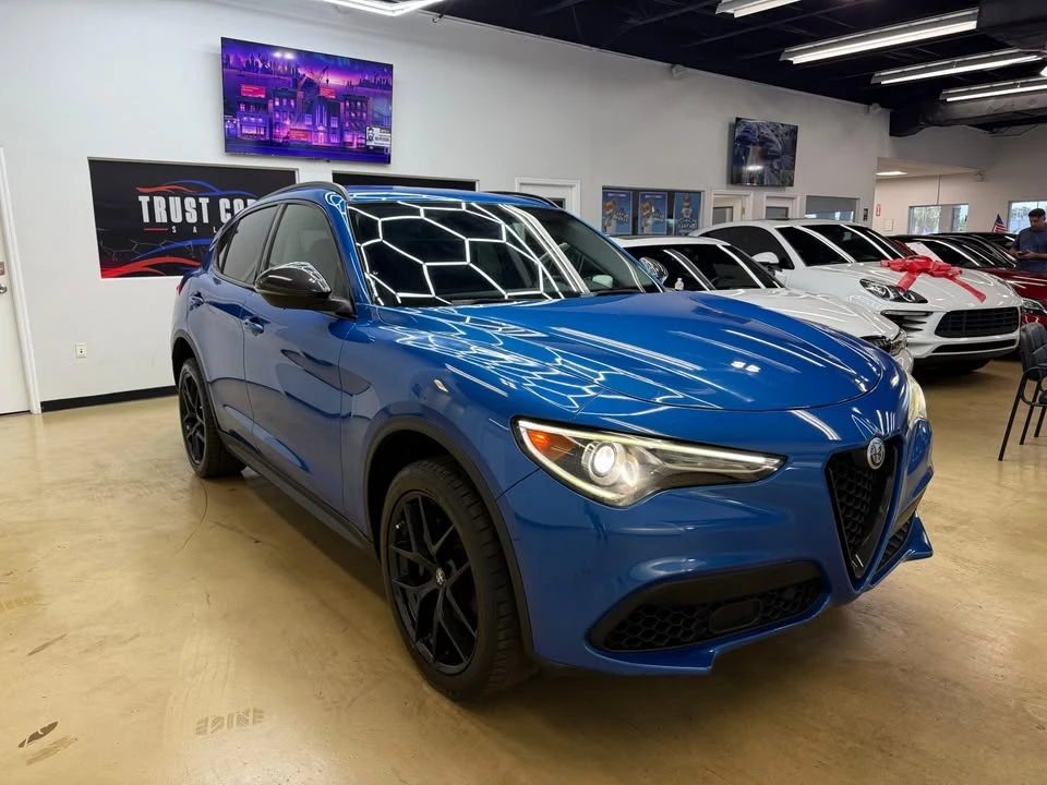 2019 Alfa Romeo Stelvio - Image 2 of 20
