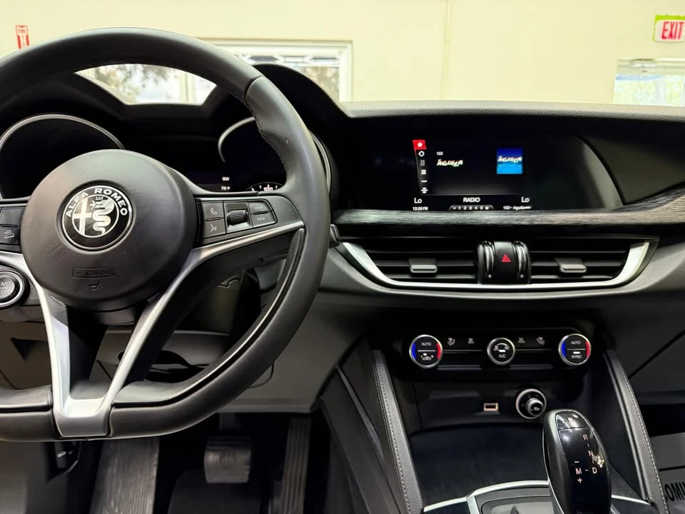 2019 Alfa Romeo Stelvio - Image 9 of 20