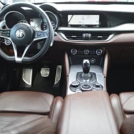 2019 Alfa Romeo Stelvio - Image 8 of 19
