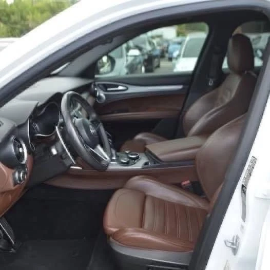 2019 Alfa Romeo Stelvio - Image 9 of 19