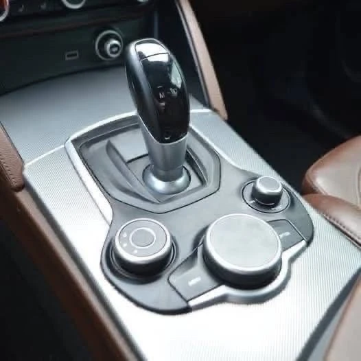 2019 Alfa Romeo Stelvio - Image 17 of 19