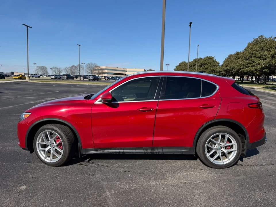 2019 Alfa Romeo Stelvio - Image 2 of 13