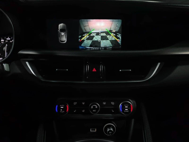 2019 Alfa Romeo Stelvio - Image 16 of 18
