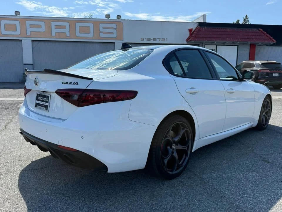 2019 Alfa Romeo Giulia - Image 4 of 6