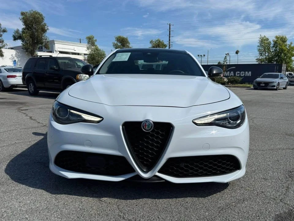 2019 Alfa Romeo Giulia - Image 2 of 6