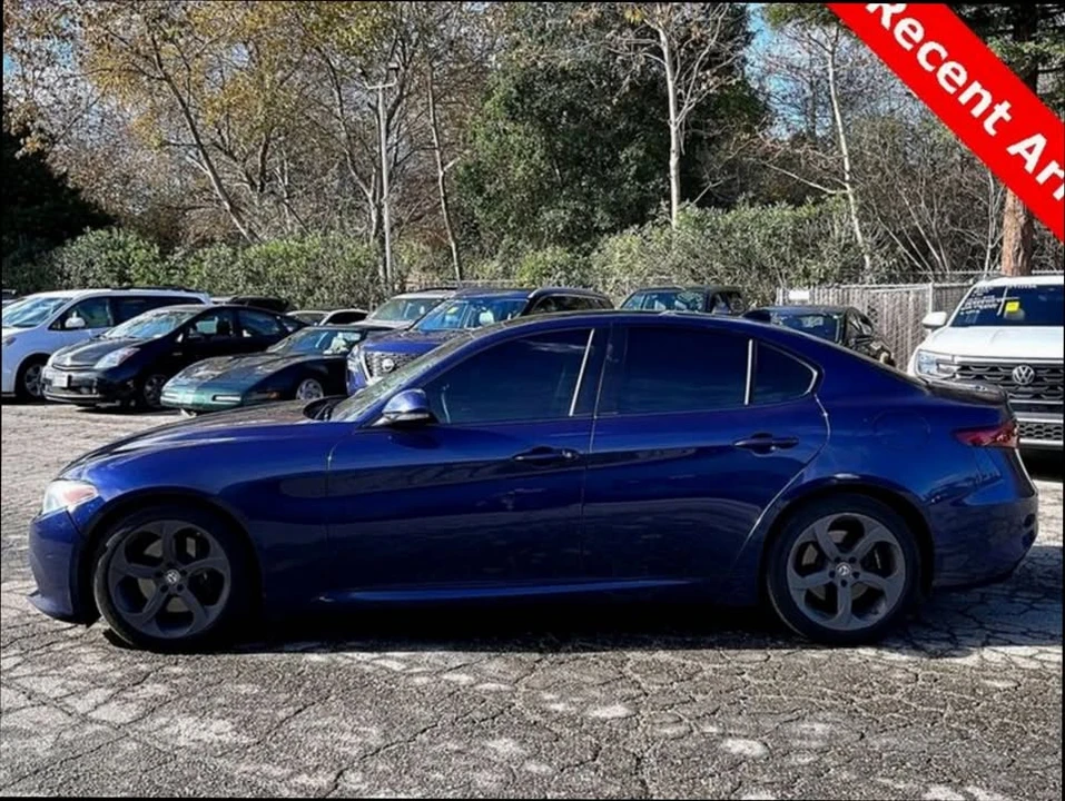 2019 Alfa Romeo Giulia - Image 7 of 9