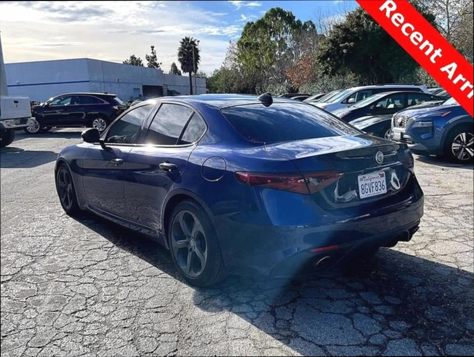 2019 Alfa Romeo Giulia - Image 6 of 9